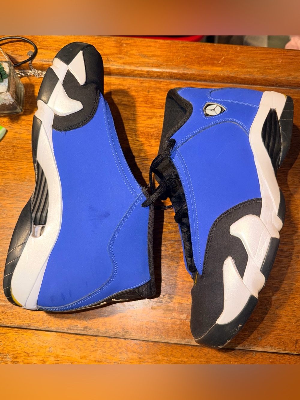 Size 11 - Air Jordan 14 Retro Laney - Picture 3 of 7